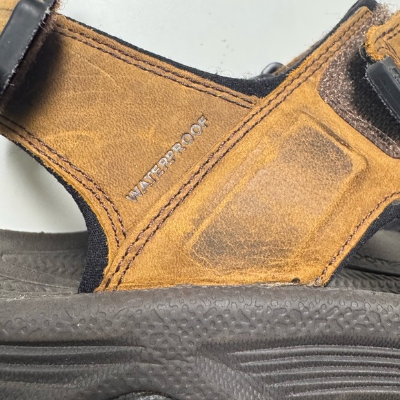 Keen Targhee III Bison Men’s Brown Hiking Open Toe Shoes main image 4